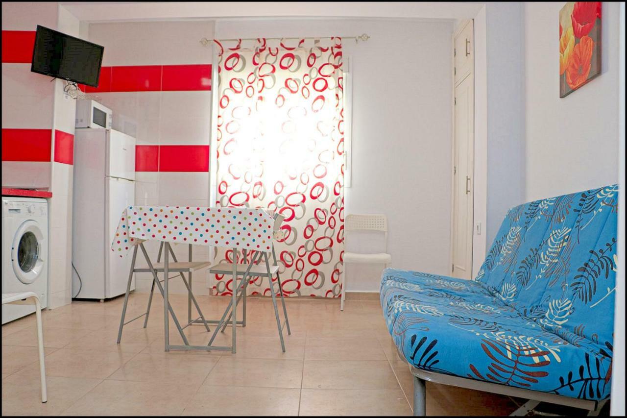 Apartamento con WiFi en el centro Conil De La Frontera Exterior foto